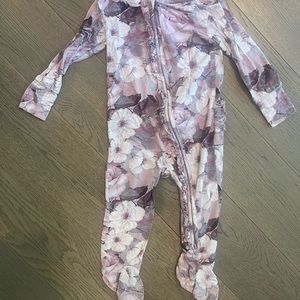 Posh Peanut purple floral ruffle footie 12-18 months